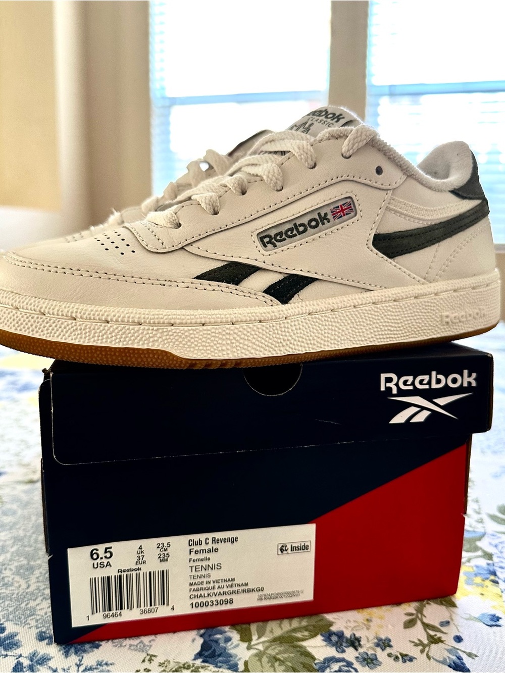 Reebok White Sneakers with Dark Green Accents and Gum Outsole